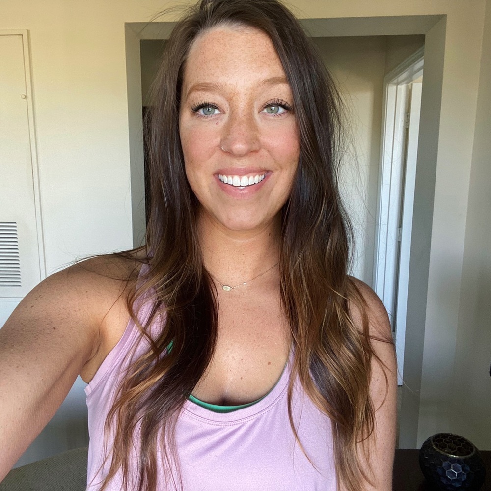 Meet your Posher, Courtney